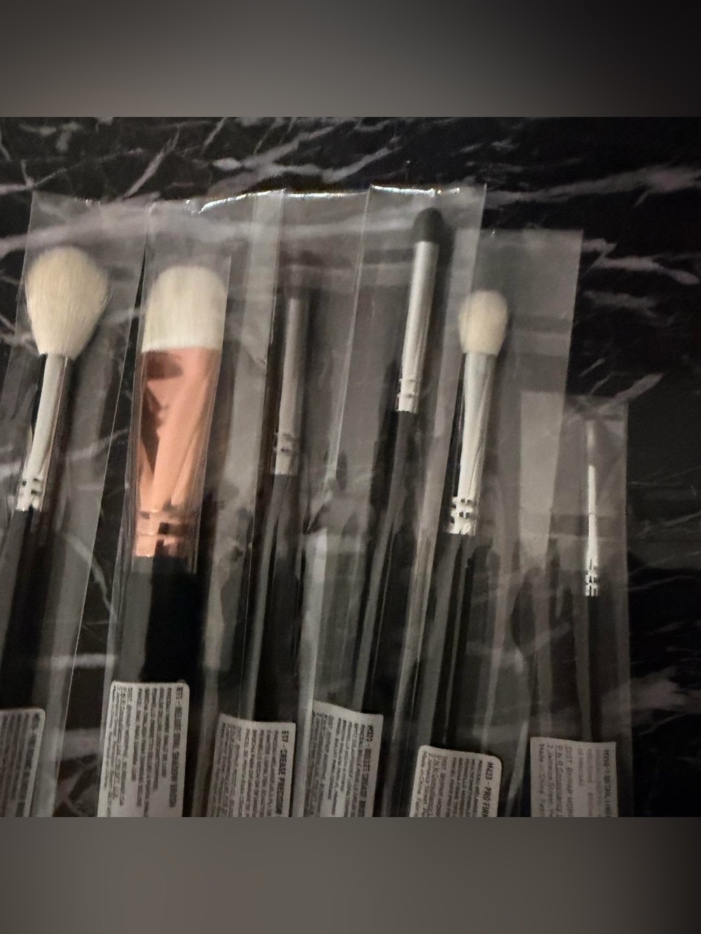 Morphe eye shadow and highlighter brush set - Picture 4 of 4